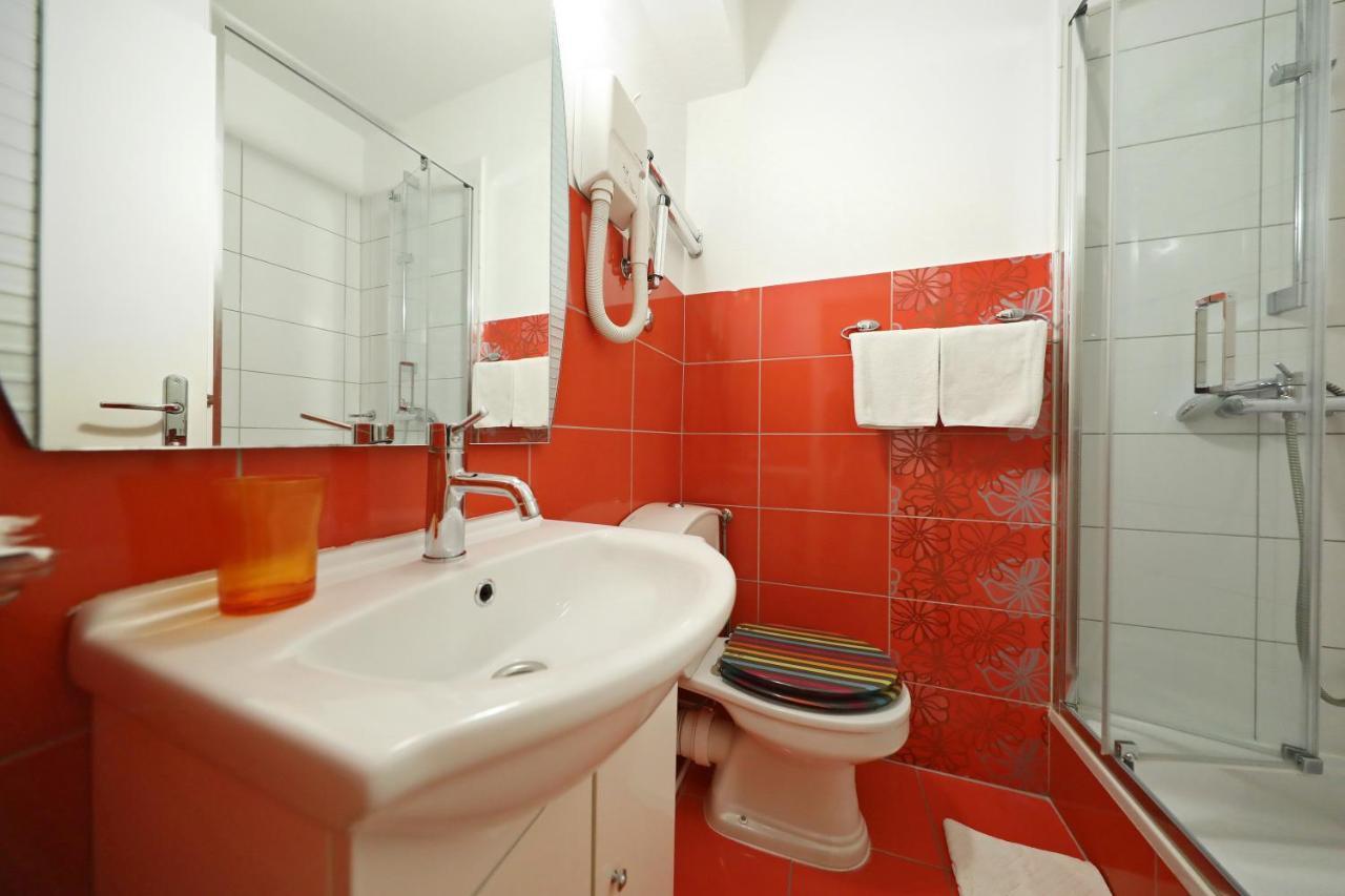Goga Guest house